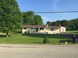 129 Strawcutter Rd, Derry, PA 15627