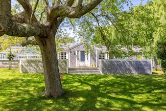 4 Mckinley Ave, Nantucket, MA 02554
