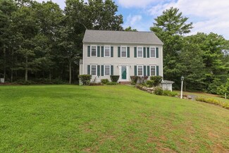 4 Emma Ln, Wareham, MA 02571