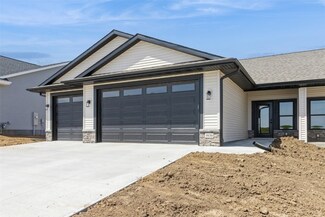 1030 Highland Trail, Solon, IA 52333