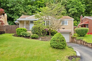 3222 Overlook Dr, McKeesport, PA 15133