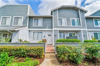 351 Huntington, Irvine, CA 92620