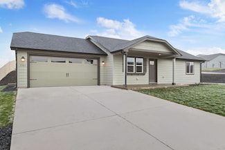 404 Van Ct, Grandview, WA 98930