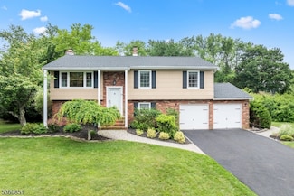 39 Fox Chase Run, Hillsborough, NJ 08844