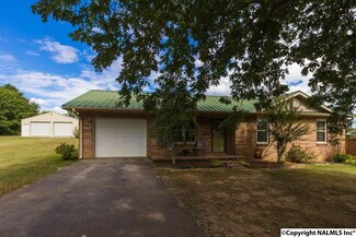 120 County Road 301, Trinity, AL 35673