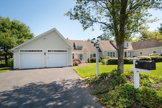 10 Cottage Ln, Pembroke, MA 02359