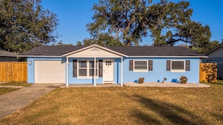 2203 Nottingham Rd, South Daytona, FL 32119