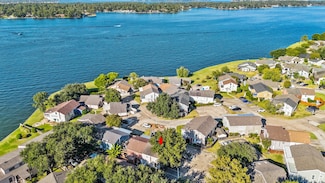 132 April Point Dr N, Montgomery, TX 77356