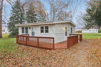 2795 NE 53rd Ct, Des Moines, IA 50317