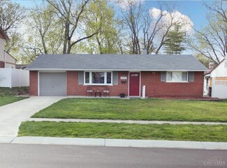 11953 Wincanton Dr, Cincinnati, OH 45231
