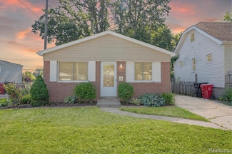 27878 van Howe St, Roseville, MI 48066