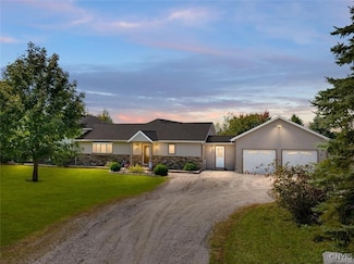 1268 Peth Rd, Manlius, NY 13104