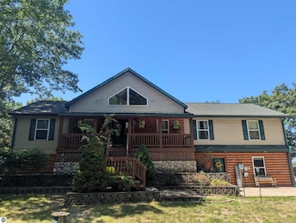 2740 E Booth Rd, Au Gres, MI 48703