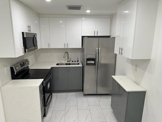 4655 SW 33rd Ave Unit 4, Fort Lauderdale, FL 33312