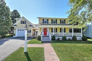 18 Taddy Ave, Warren, RI 02885
