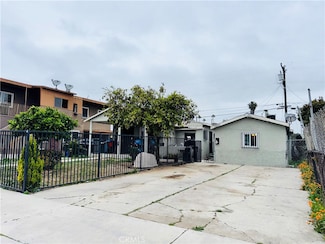 1037 W 98th St Unit 2, Los Angeles, CA 90044