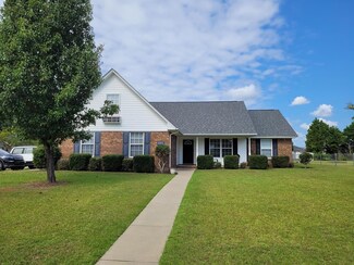 1700 Pyracantha Rd, Sumter, SC 29154
