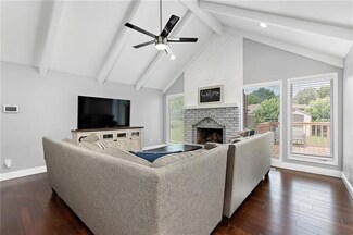 16 NW 101st Terrace, Kansas City, MO 64155