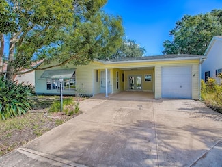 1133 Del Toro Dr, Lady Lake, FL 32159