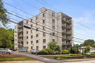 308 Quarry St Unit 401, Quincy, MA 02169