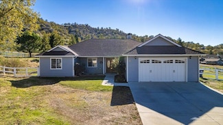 27500 Buckpasser Dr, Tehachapi, CA 93561