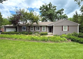 2308 W 95th St, Leawood, KS 66206