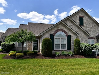 202 River Glen Dr NE Unit 202, Warren, OH 44484