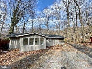 250 Sour Mash Rd, Harpers Ferry, WV 25425