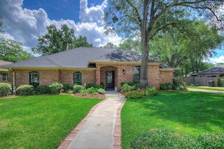5810 Plantation Dr, Tyler, TX 75703