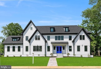 2817 Derek Rd, Alexandria, VA 22306