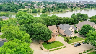 4402 Running Brook Dr, Rowlett, TX 75088