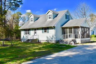 6463 Arbor Ln, Chincoteague Island, VA 23336