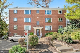1410 N Quinn St Unit 5, Arlington, VA 22209