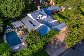 8205 Forest Hills Blvd, Dallas, TX 75218