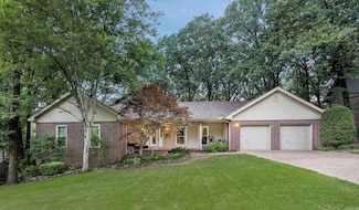914 Cartier Ln, Little Rock, AR 72211