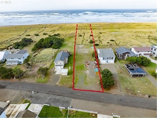 34213 G St, Ocean Park, WA 98640