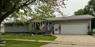 411 S Main St, La Moure, ND 58458