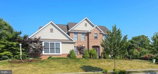 1240 Stone Creek Dr, Hummelstown, PA 17036