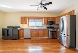 97 Glen St Unit 2, Somerville, MA 02145