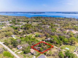 1126 Luzon St, Tool, TX 75143