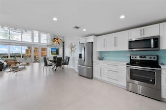 3111 N Ocean Dr Unit 701, Hollywood, FL 33019