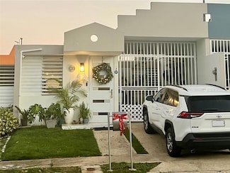 2 calle soberano Ciudad Señorial, San Juan, PR 00926