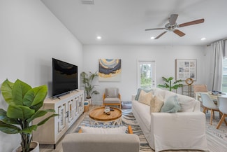 12 Leviathan Ct, Santa Rsa Beach, FL 32459