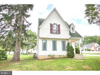 235 W Lincoln Ave, Magnolia, NJ 08049