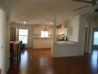 2003 Bayview Hts Dr Unit 158, San Diego, CA 92105