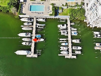 18011 Biscayne Blvd, Aventura, FL 33160