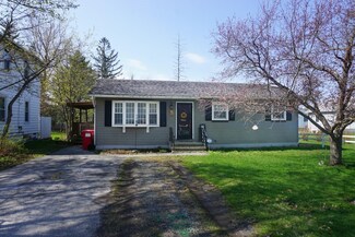 74 Upper Welden St, Saint Albans, VT 05478