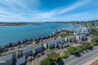 1000 SE Bay Blvd Unit 129 (F-1), Newport, OR 97365