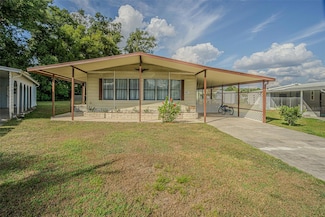 39353 Sycamore Ln, Zephyrhills, FL 33542