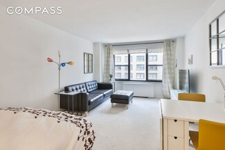 220 E 57th St Unit 14G, New York, NY 10022